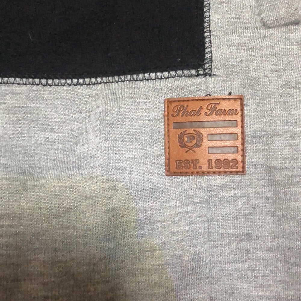 Phat Farm Gray hoodie large with side zippers and pockets - Picture 2 of 4